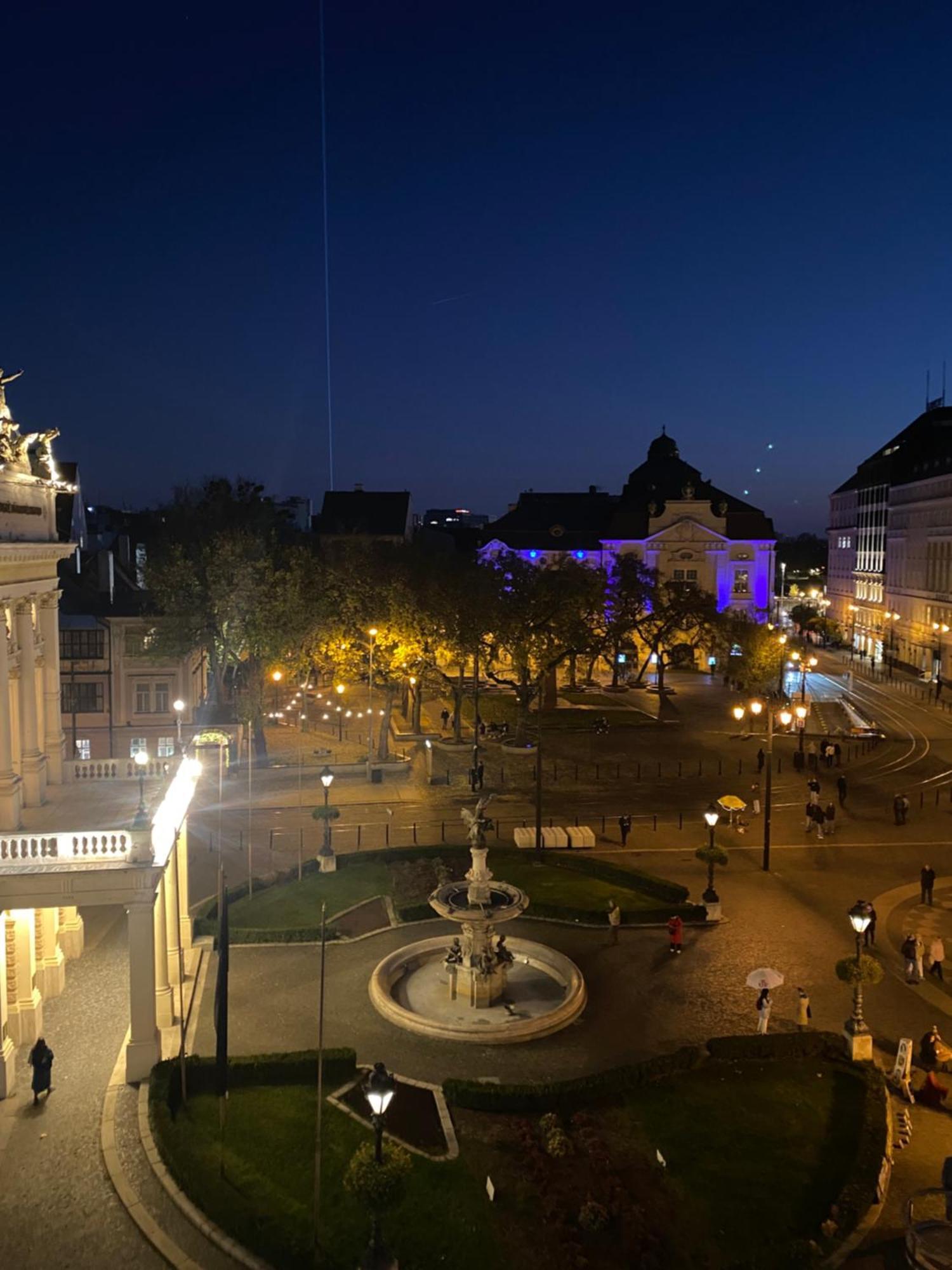 Modern Apartment In Historic City Center Old Town Bratislava Luaran gambar